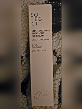 Vita-Tangerine Spotlight Eye Cream — Green Tangerine